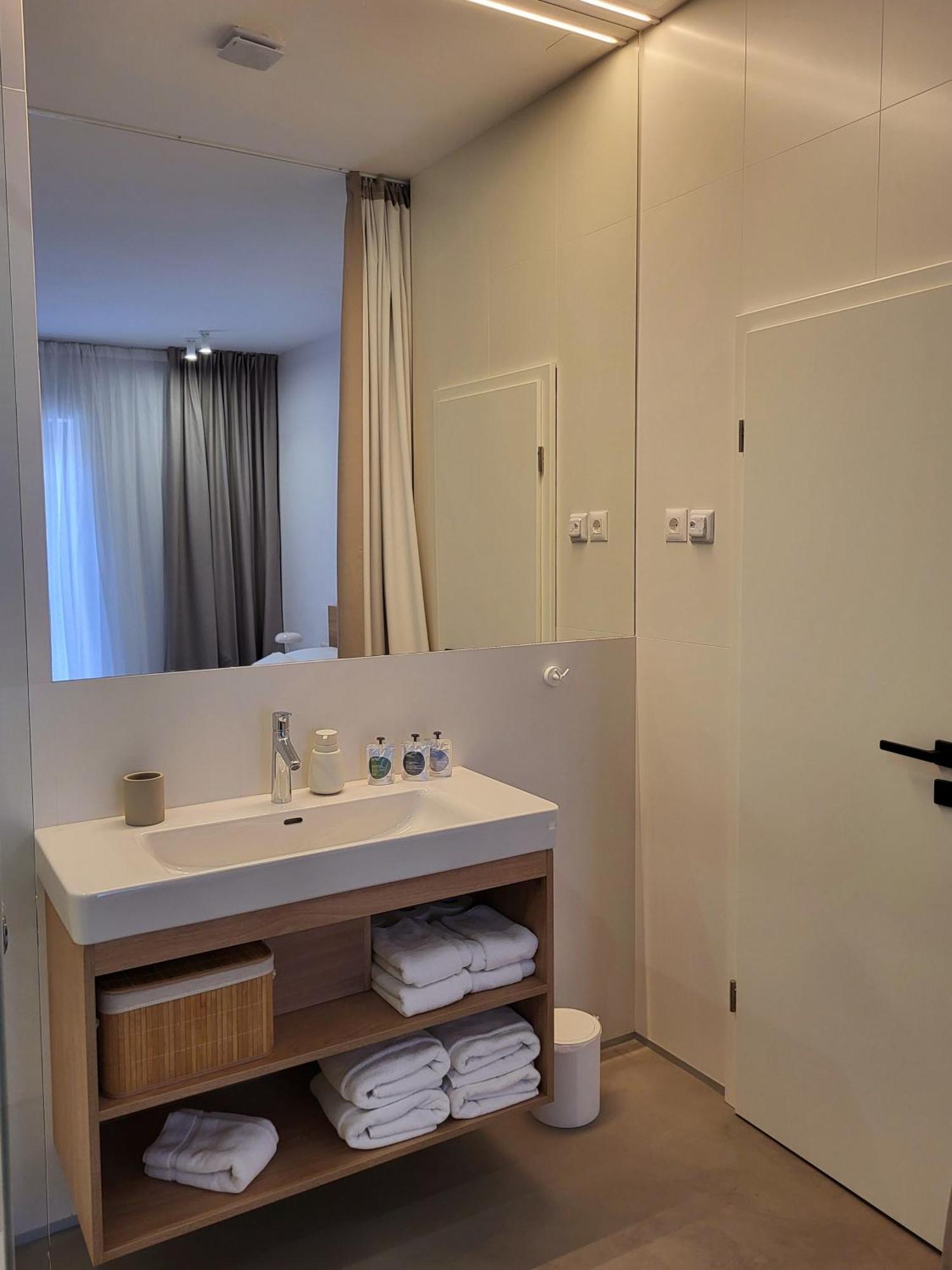Firefly Luxury Apartment With Private Whirlpool 자다르 외부 사진